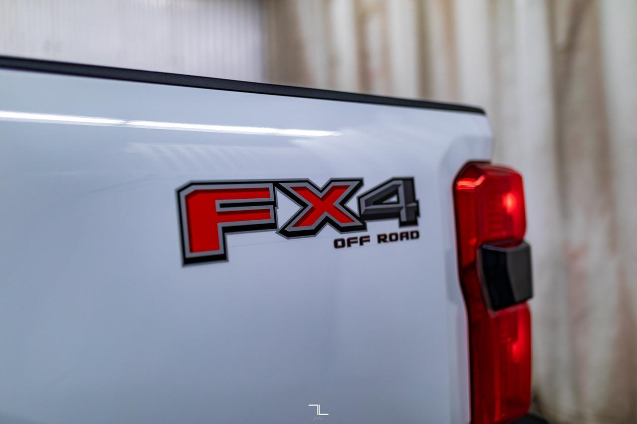 2023 Ford F-350 4x4 Crew Cab XLT FX4 Longbox PSeat BCam Red Deer AB