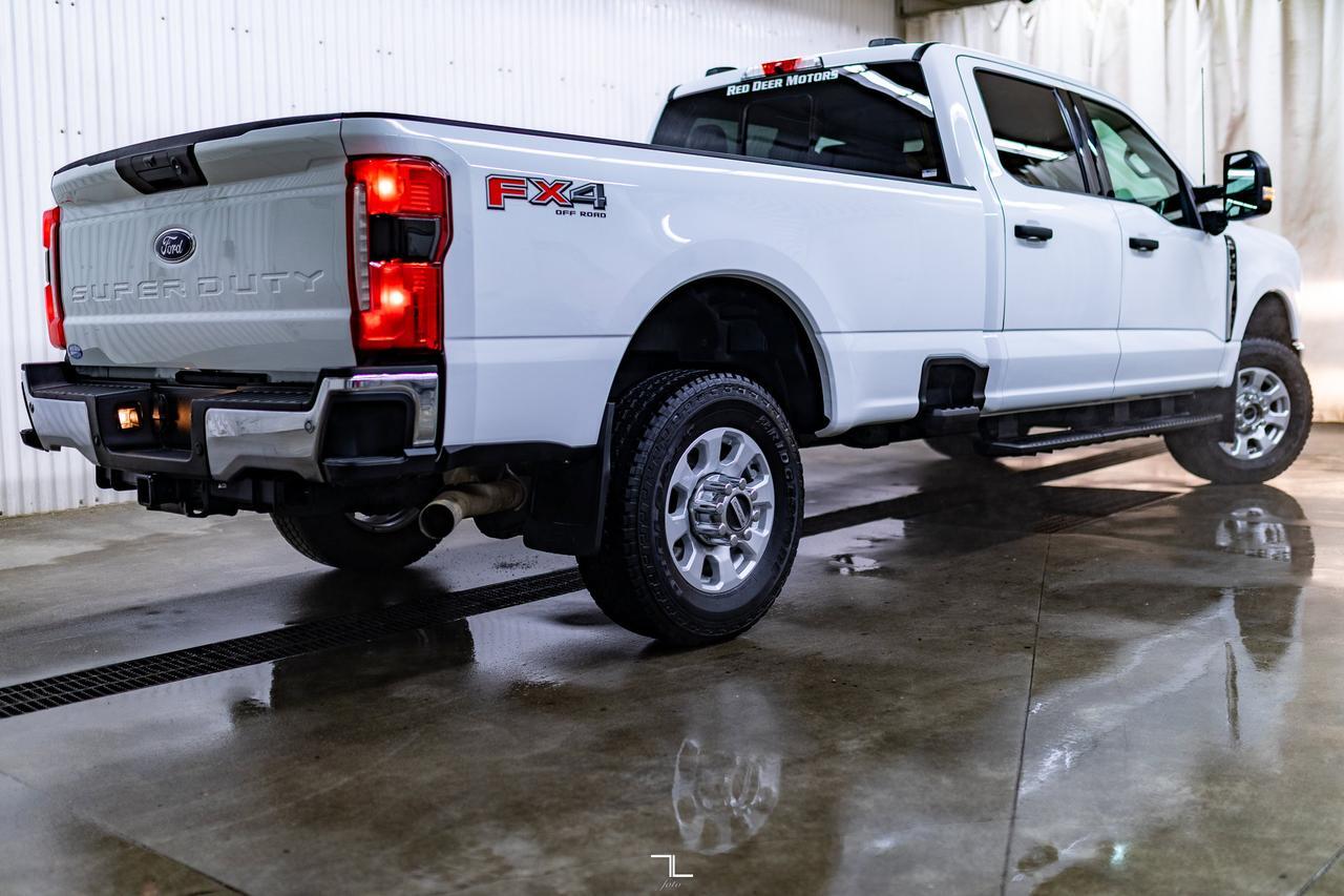 2023 Ford F-350 4x4 Crew Cab XLT FX4 Longbox PSeat BCam Red Deer AB