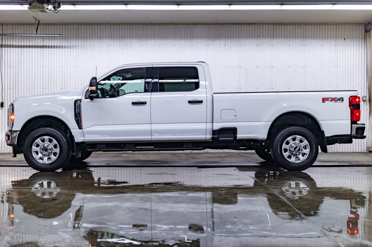 2023 Ford F-350 4x4 Crew Cab XLT FX4 Longbox PSeat BCam Red Deer AB
