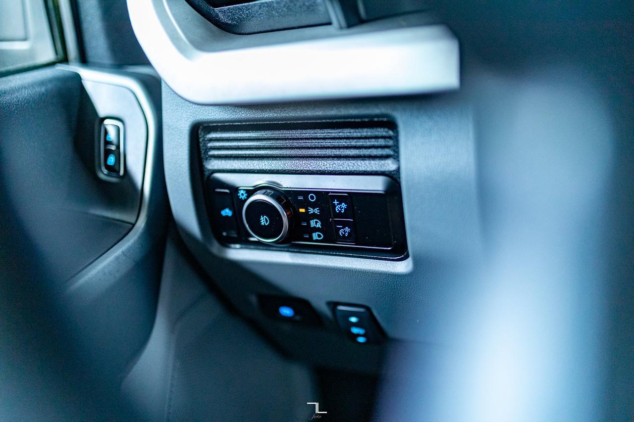 2023 Ford F-350 4x4 Crew Cab XLT FX4 Longbox PSeat BCam Red Deer AB