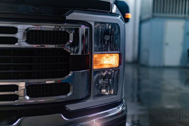 2023 Ford F-350 4x4 Crew Cab XLT FX4 Longbox Pseat BCam Red Deer AB