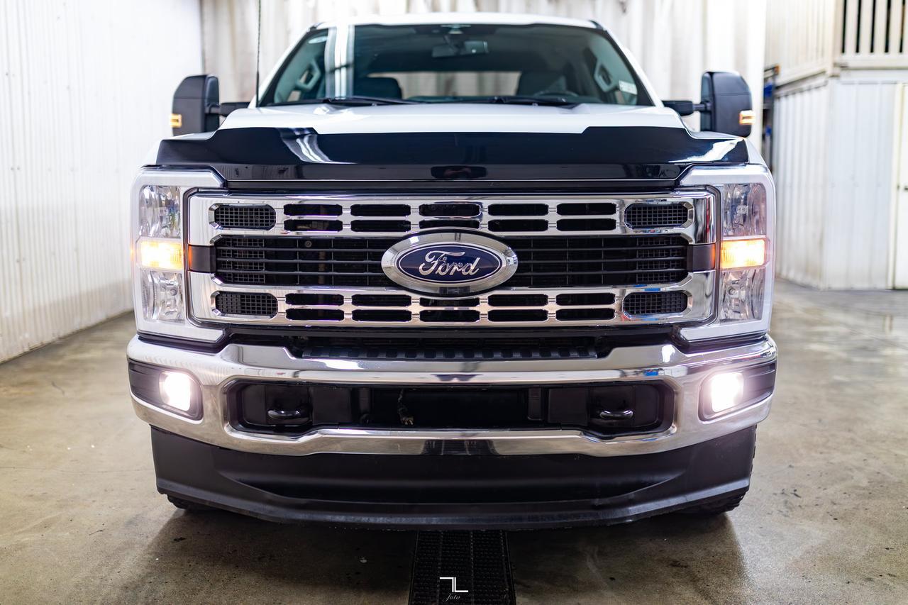 2023 Ford F-350 4x4 Crew Cab XLT FX4 PSeat BCam Red Deer AB