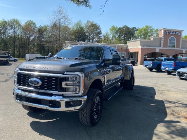 2023 Ford F-350 Lariat Long Bed DRW