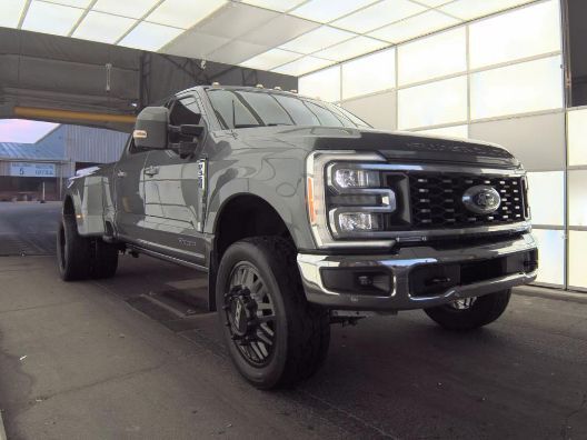 2023 Ford F-350 Lariat Long Bed DRW