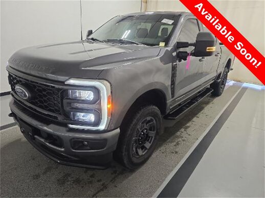 2023_Ford_F-350 Super Duty__ Fond du Lac WI