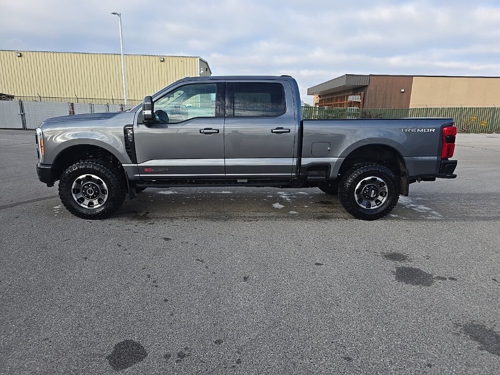 2023 Ford F-350 Super Duty 4x4 Crew Cab Lariat SRW