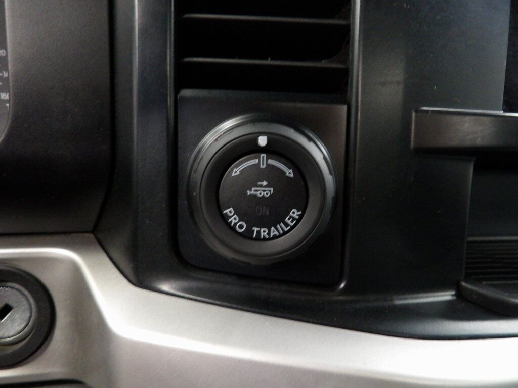 2023 Ford F-350 Super Duty 4x4 Regular Cab XLT SRW Fond du Lac WI