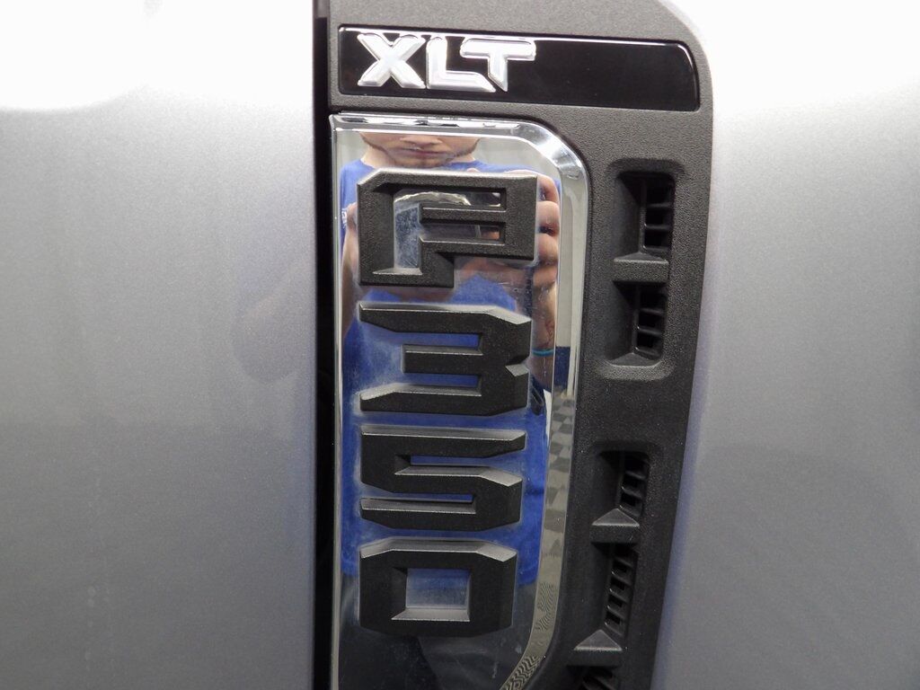2023 Ford F-350 Super Duty 4x4 Regular Cab XLT SRW Fond du Lac WI