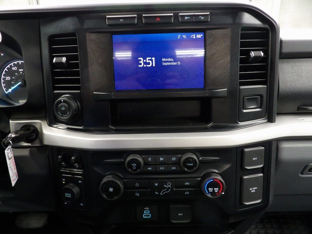 2023 Ford F-350 Super Duty 4x4 Regular Cab XLT SRW Fond du Lac WI
