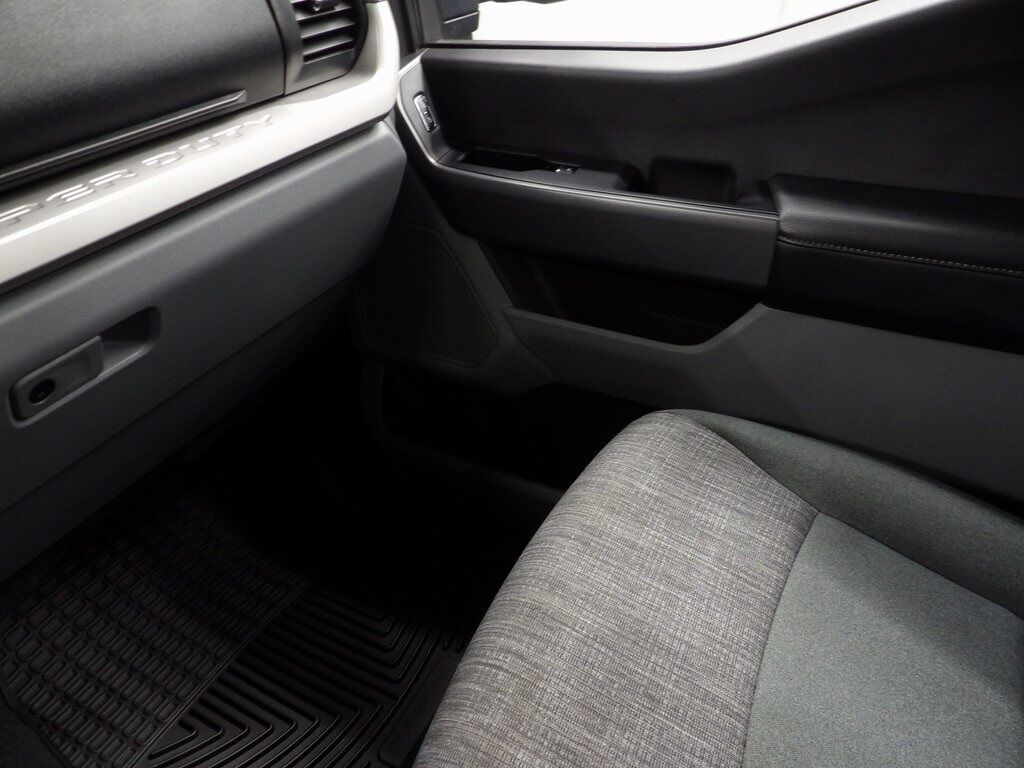 2023 Ford F-350 Super Duty 4x4 Regular Cab XLT SRW Fond du Lac WI
