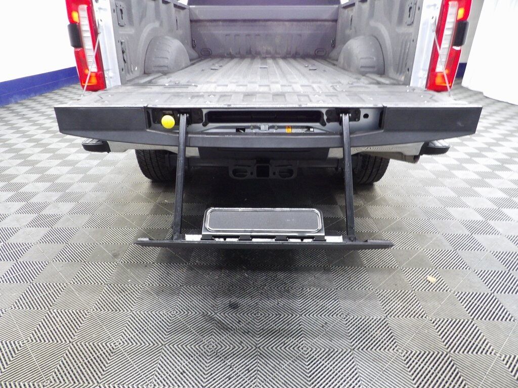 2023 Ford F-350 Super Duty 4x4 Regular Cab XLT SRW Fond du Lac WI