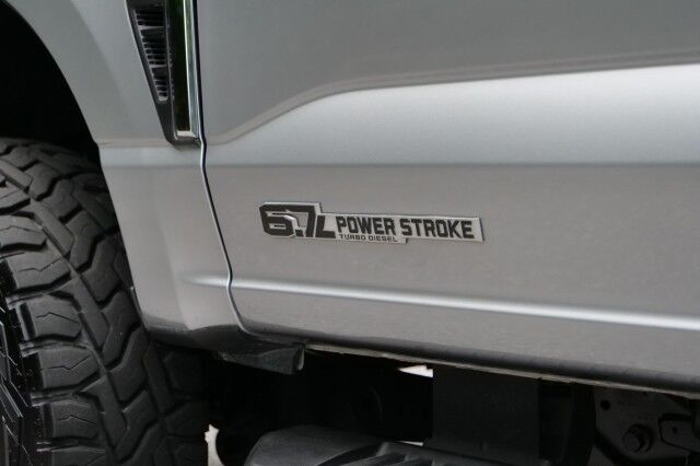 2023 Ford F-350 Super Duty XL 4X4 / 6.7L Turbo Diesel V8 / Wheels & Tires Upgrade! High Point NC