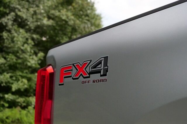 2023 Ford F-350 Super Duty XL 4X4 / 6.7L Turbo Diesel V8 / Wheels & Tires Upgrade! High Point NC