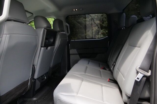 2023 Ford F-350 Super Duty XL 4X4 / 6.7L Turbo Diesel V8 / Wheels & Tires Upgrade! High Point NC
