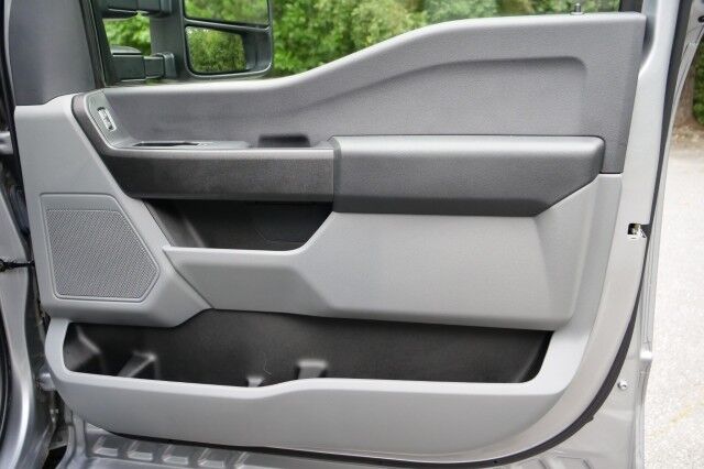 2023 Ford F-350 Super Duty XL 4X4 / 6.7L Turbo Diesel V8 / Wheels & Tires Upgrade! High Point NC