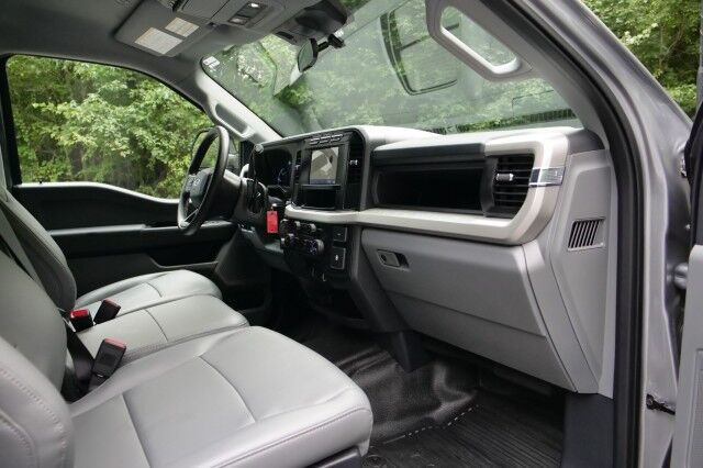 2023 Ford F-350 Super Duty XL 4X4 / 6.7L Turbo Diesel V8 / Wheels & Tires Upgrade! High Point NC