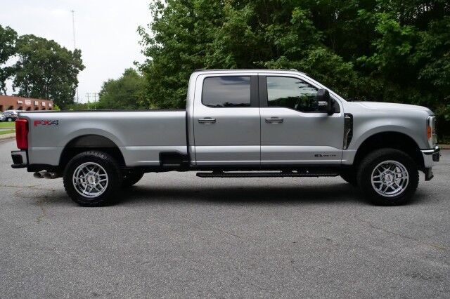 2023 Ford F-350 Super Duty XL 4X4 / 6.7L Turbo Diesel V8 / Wheels & Tires Upgrade! High Point NC