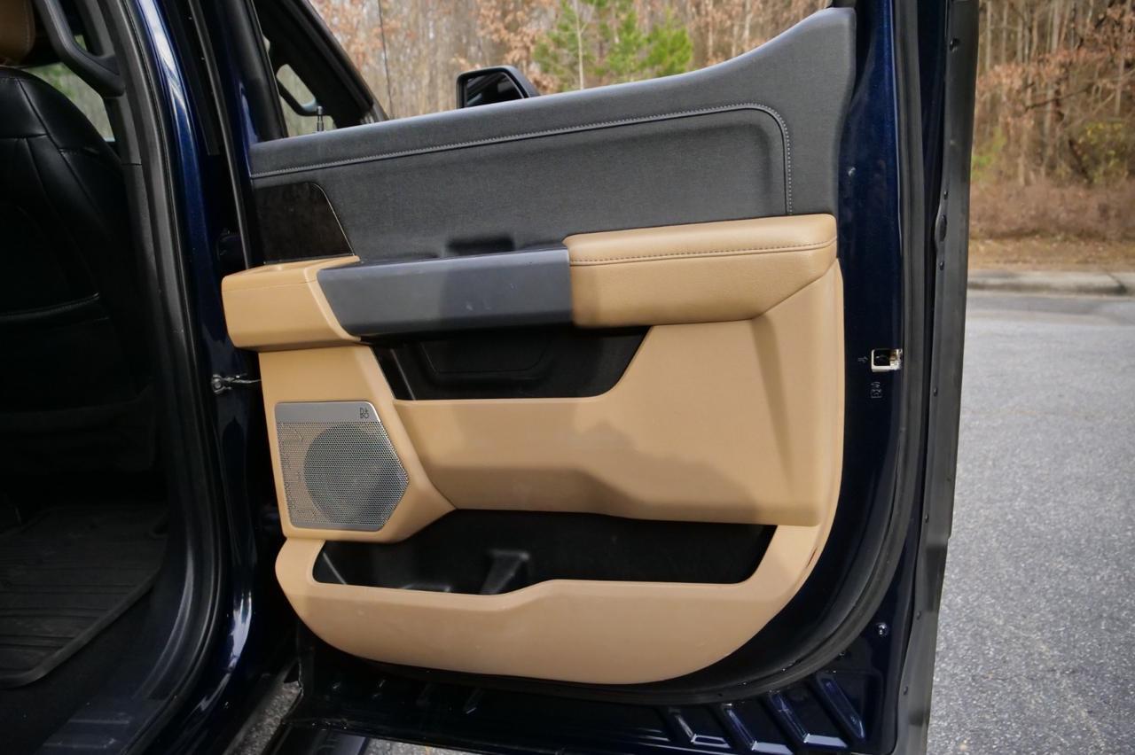 2023 Ford F-350SD Chassis LARIAT 4X4 / DRW / V8 Diesel / Cooled Seats! Lincolnton NC