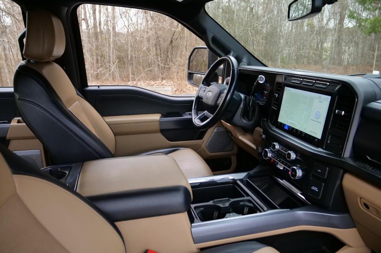 2023 Ford F-350SD Chassis LARIAT 4X4 / DRW / V8 Diesel / Cooled Seats! Lincolnton NC