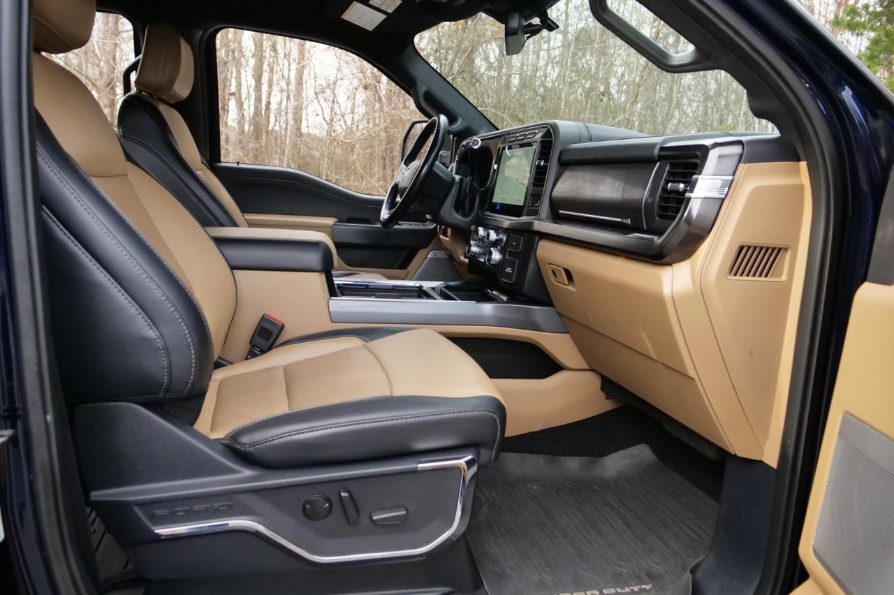 2023 Ford F-350SD Chassis LARIAT 4X4 / DRW / V8 Diesel / Cooled Seats! Lincolnton NC