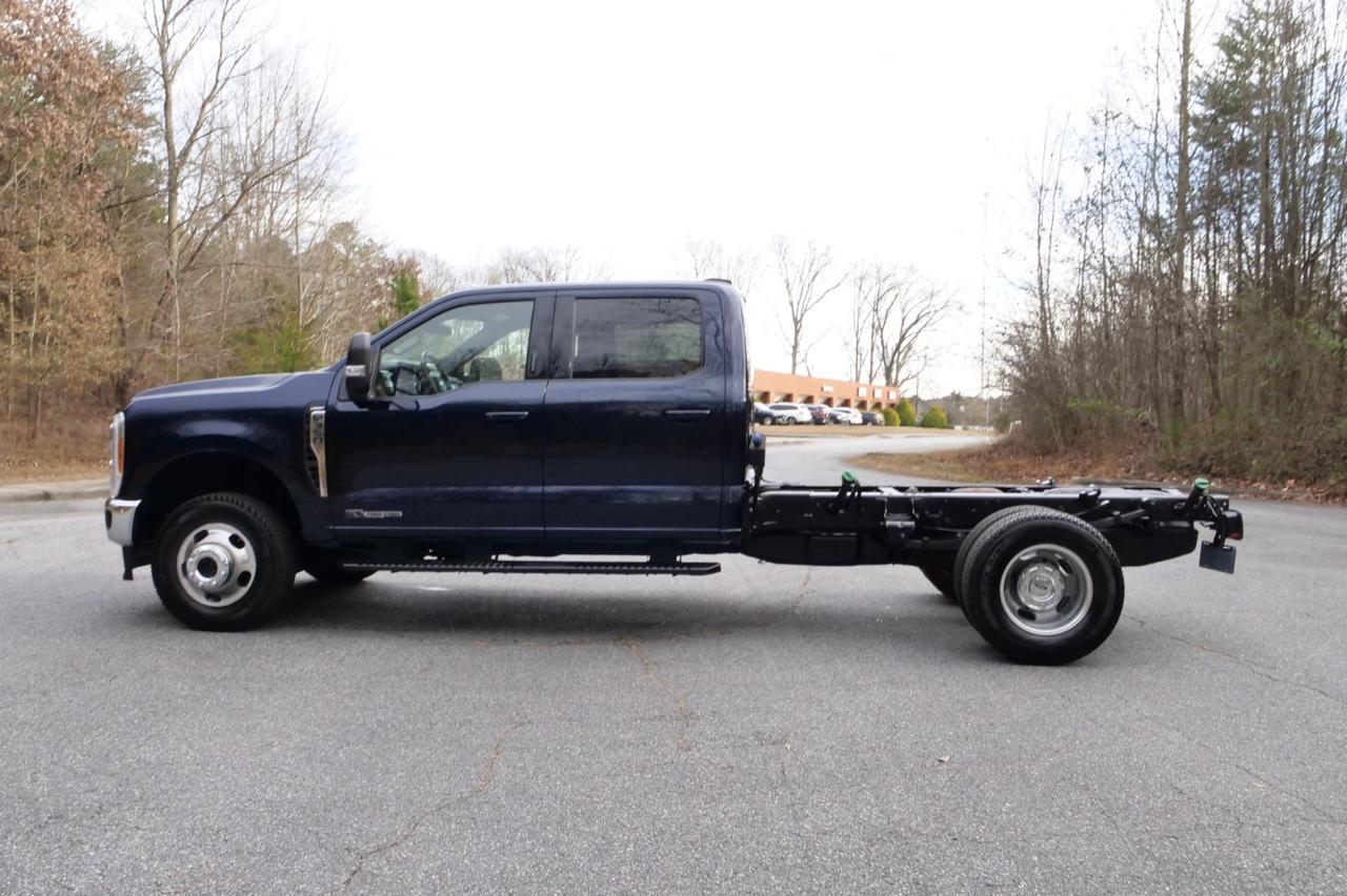 2023 Ford F-350SD Chassis LARIAT 4X4 / DRW / V8 Diesel / Cooled Seats! Lincolnton NC
