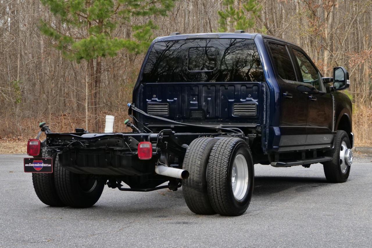 2023 Ford F-350SD Chassis LARIAT 4X4 / DRW / V8 Diesel / Cooled Seats! Lincolnton NC
