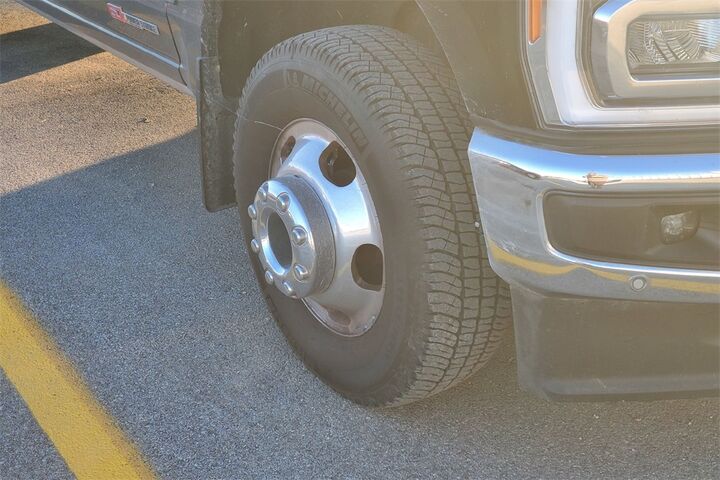 2023 Ford F-350SD Lariat  TX