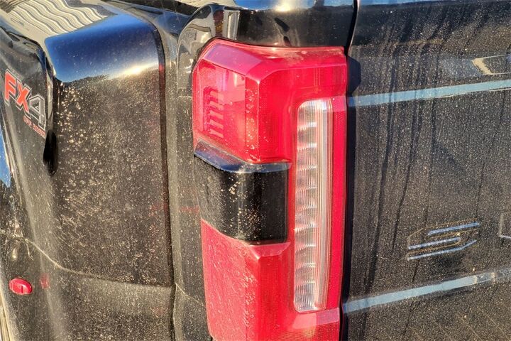 2023 Ford F-350SD Lariat  TX