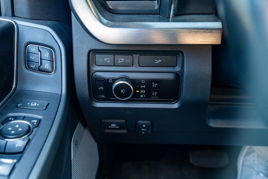 2023 Ford F-350SD Lariat Milwaukie OR