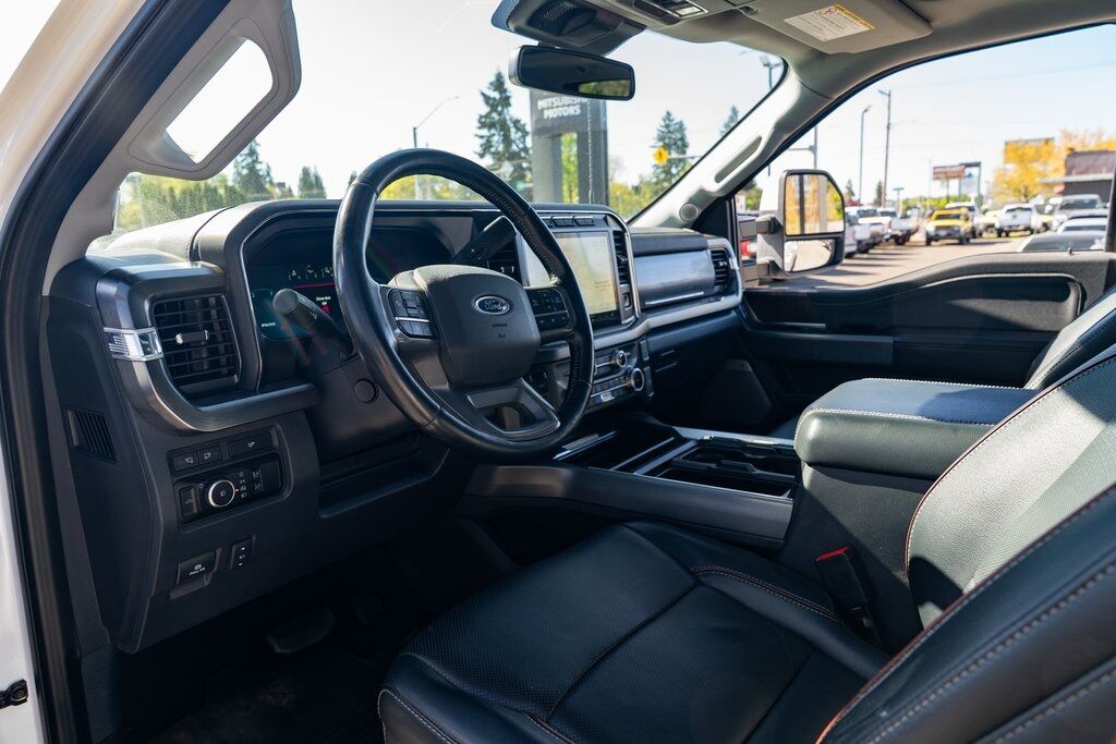 2023 Ford F-350SD Lariat Milwaukie OR