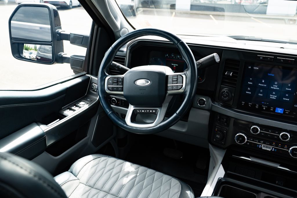 2023 Ford F-350SD Limited Milwaukie OR
