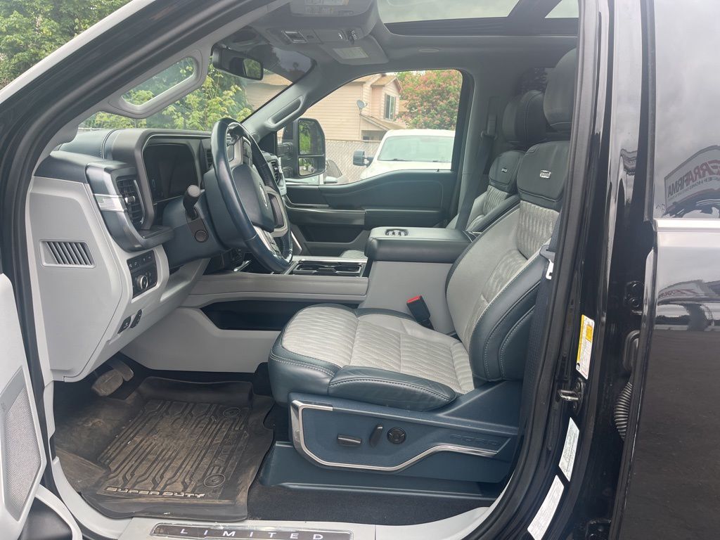 2023 Ford F-350SD Limited Milwaukie OR