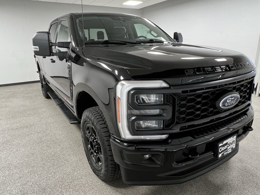 2023 Ford F-350SD XLT