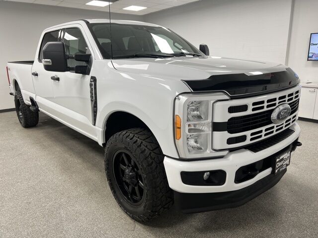 2023 Ford F-350SD XLT