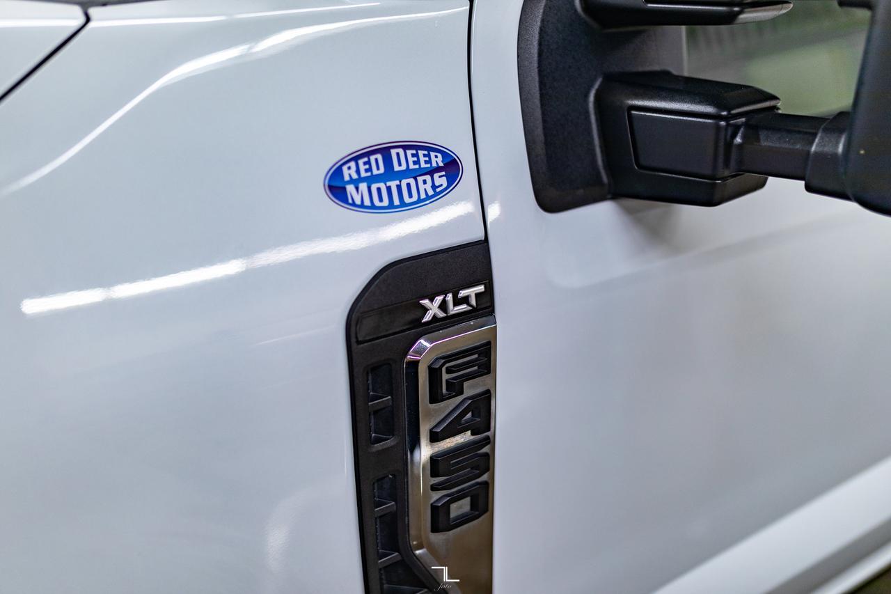 2023 Ford F-450 4x4 Crew Cab XLT Dually Deck Diesel BCam Red Deer AB