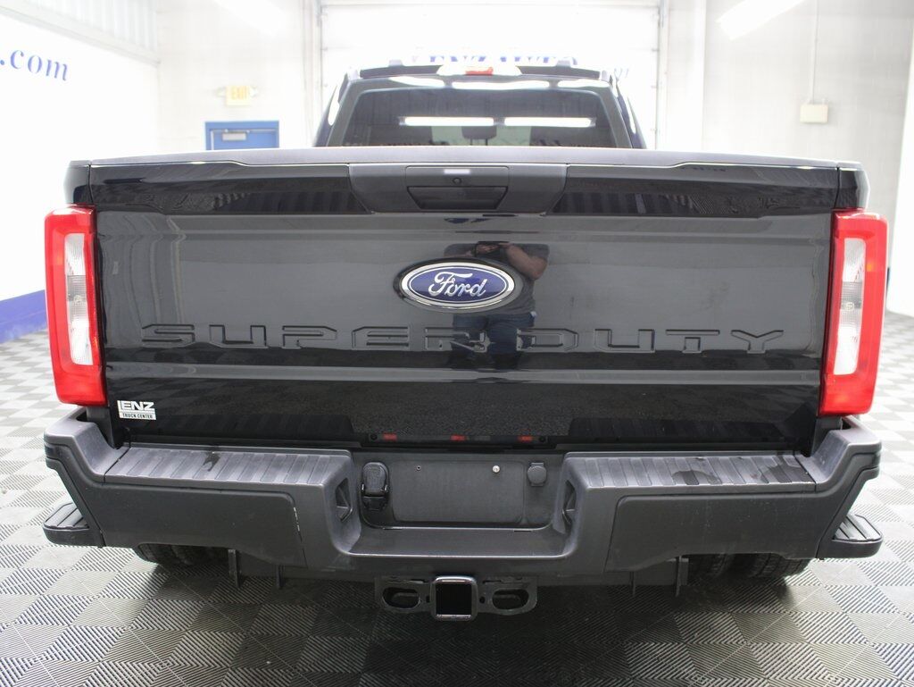 2023 Ford F-450 Super Duty 4x4 Crew Cab XL DRW Fond du Lac WI