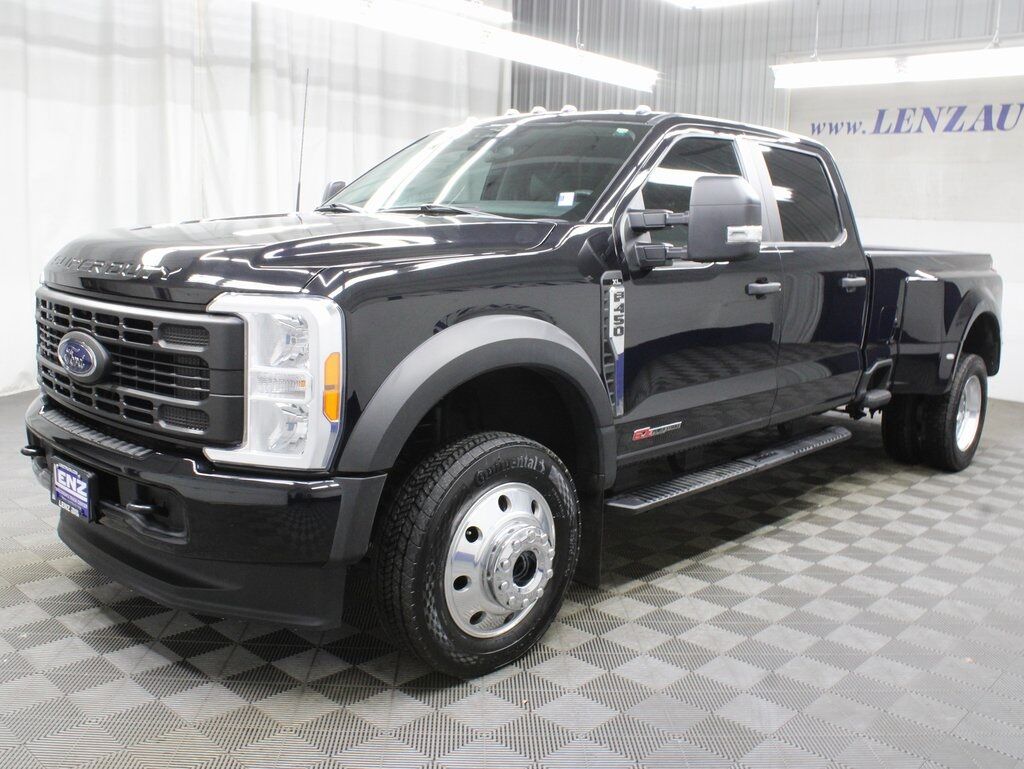2023 Ford F-450 Super Duty 4x4 Crew Cab XL DRW Fond du Lac WI