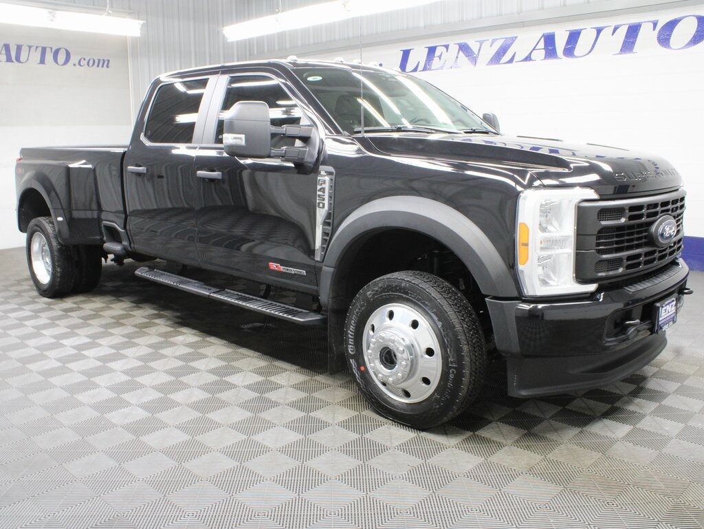 2023 Ford F-450 Super Duty 4x4 Crew Cab XL DRW Fond du Lac WI