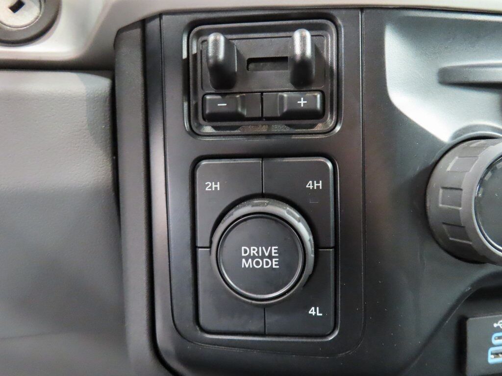 2023 Ford F-450 Super Duty 4x4 Crew Cab XLT DRW Fond du Lac WI