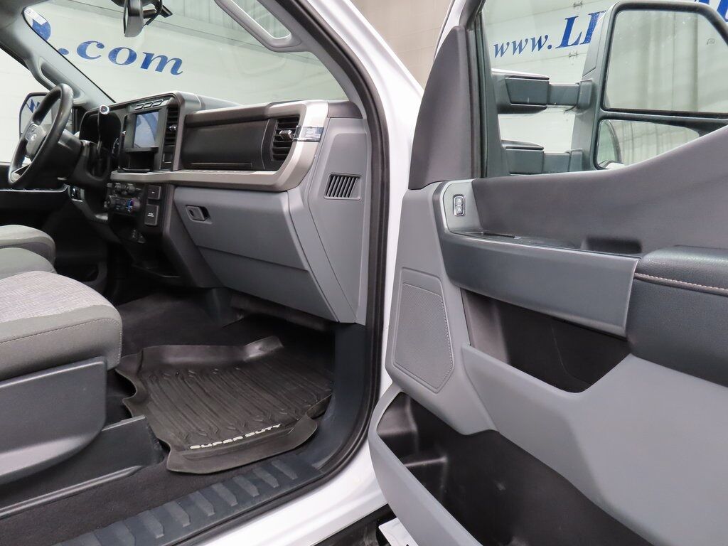2023 Ford F-450 Super Duty 4x4 Crew Cab XLT DRW Fond du Lac WI