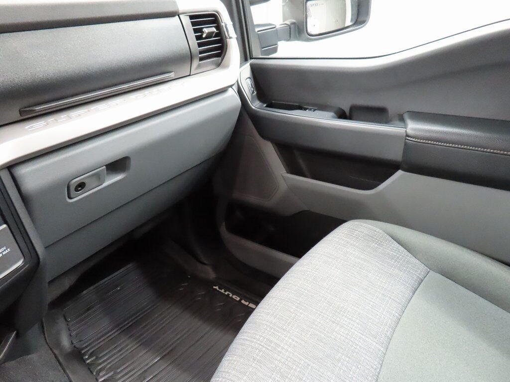 2023 Ford F-450 Super Duty 4x4 Crew Cab XLT DRW Fond du Lac WI