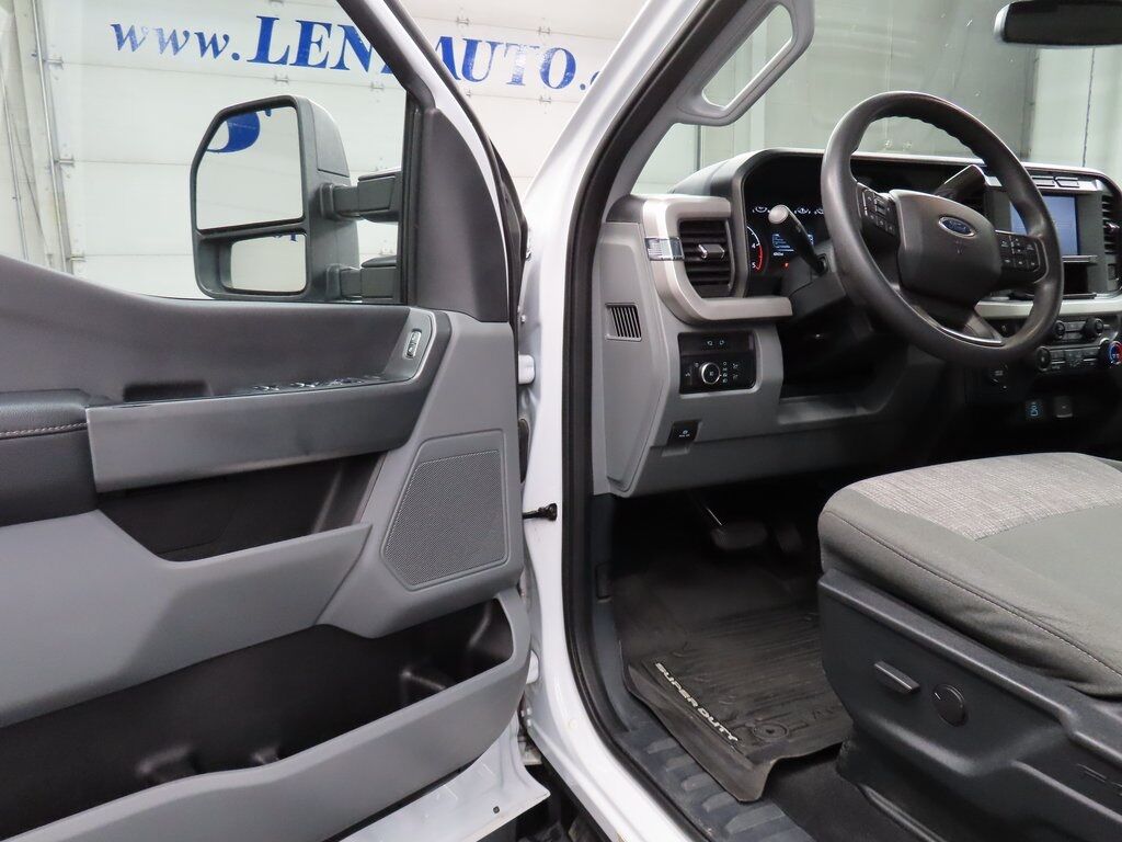 2023 Ford F-450 Super Duty 4x4 Crew Cab XLT DRW Fond du Lac WI