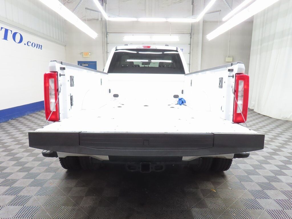 2023 Ford F-450 Super Duty 4x4 Crew Cab XLT DRW Fond du Lac WI