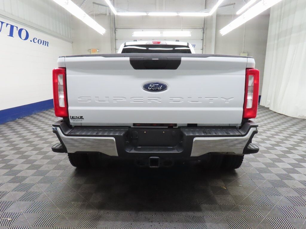 2023 Ford F-450 Super Duty 4x4 Crew Cab XLT DRW Fond du Lac WI