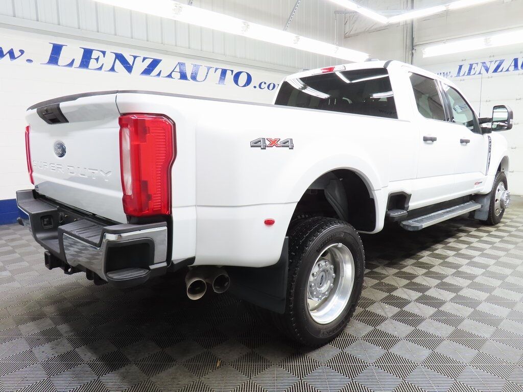 2023 Ford F-450 Super Duty 4x4 Crew Cab XLT DRW Fond du Lac WI