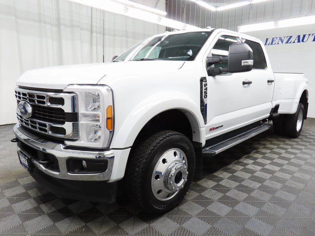 2023 Ford F-450 Super Duty 4x4 Crew Cab XLT DRW Fond du Lac WI