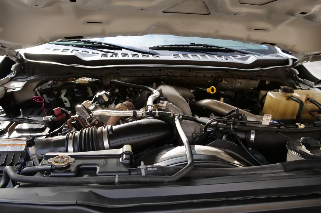 2023 Ford F-450 Super Duty Chassis XLT 4X4 / Crew Cab / DRW / Diesel! Lincolnton NC