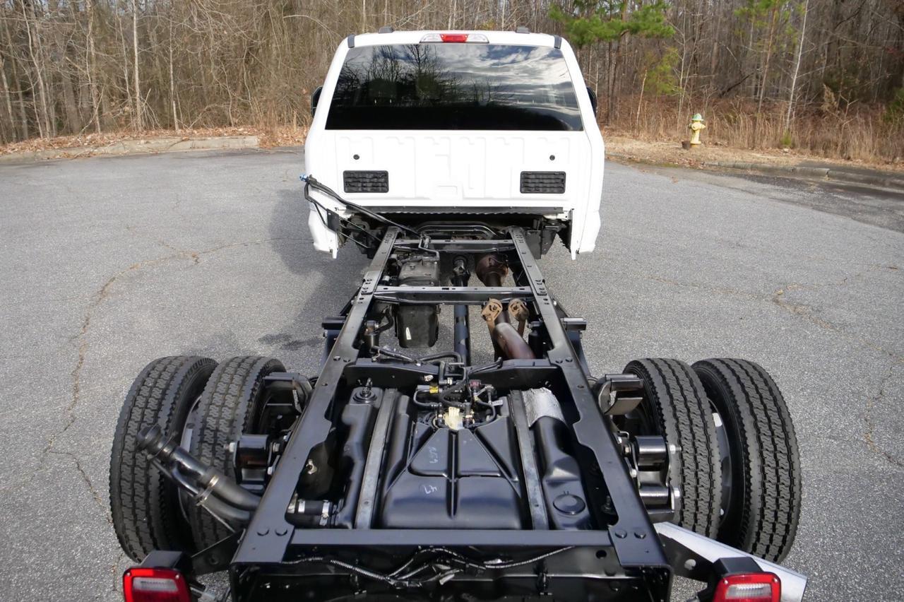 2023 Ford F-450 Super Duty Chassis XLT 4X4 / Crew Cab / DRW / Diesel! Lincolnton NC