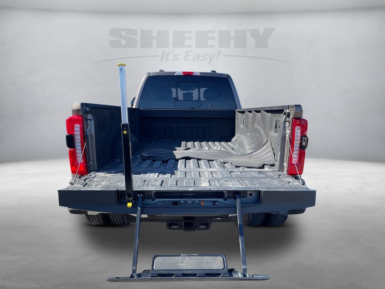 2023 Ford F-450SD Lariat Springfield VA