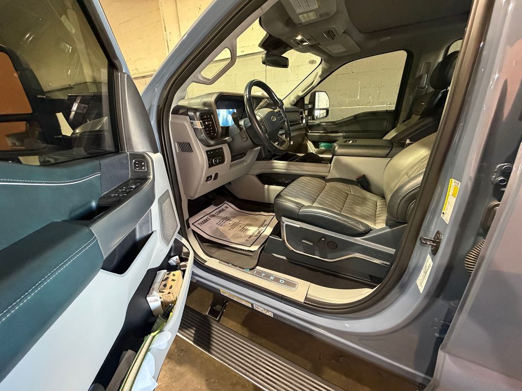 2023 Ford F-450SD Limited Tigard OR